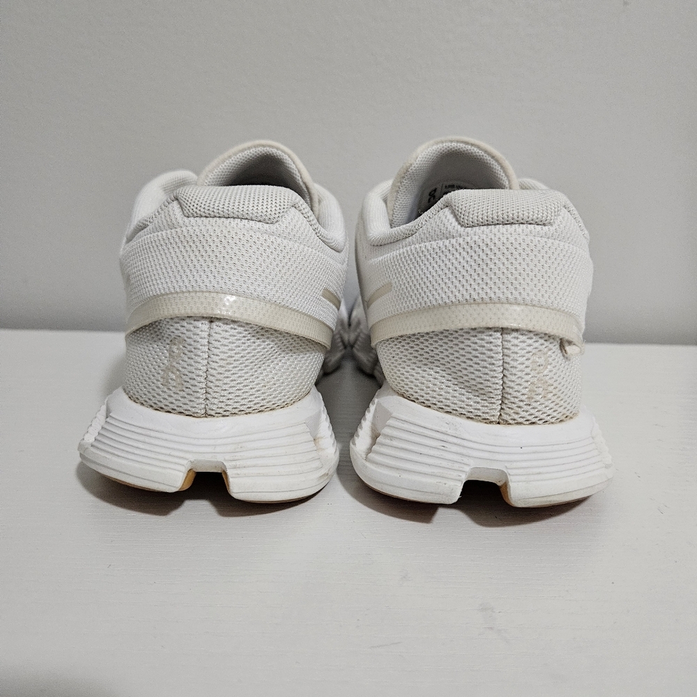 On Running Women's Shoes - Picture 5 of 10